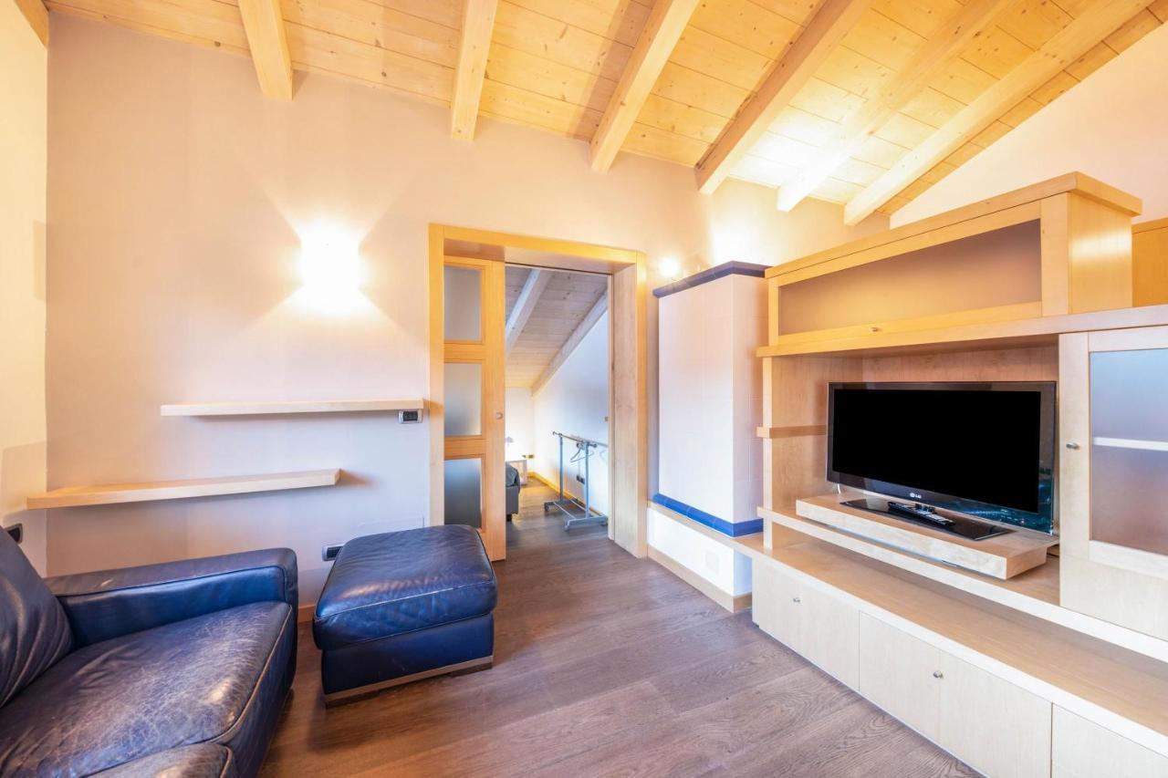 Appartement La pratolina mansarda à Castello-Molina di Fiemme Extérieur photo
